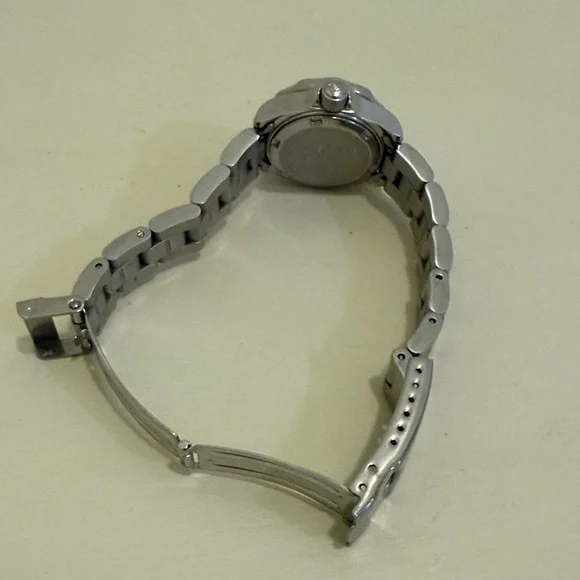 Invicta Blue and Silver Dive Watch - Picture 4 of 4